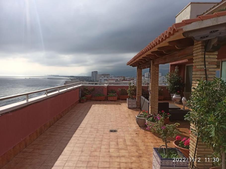 Espectacular Terraza Y Vistas En 1A Linea De Playa Appartement Cullera Buitenkant foto